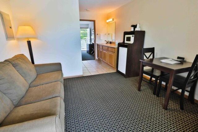 Nader'S Motel & Suites Ludington Dış mekan fotoğraf