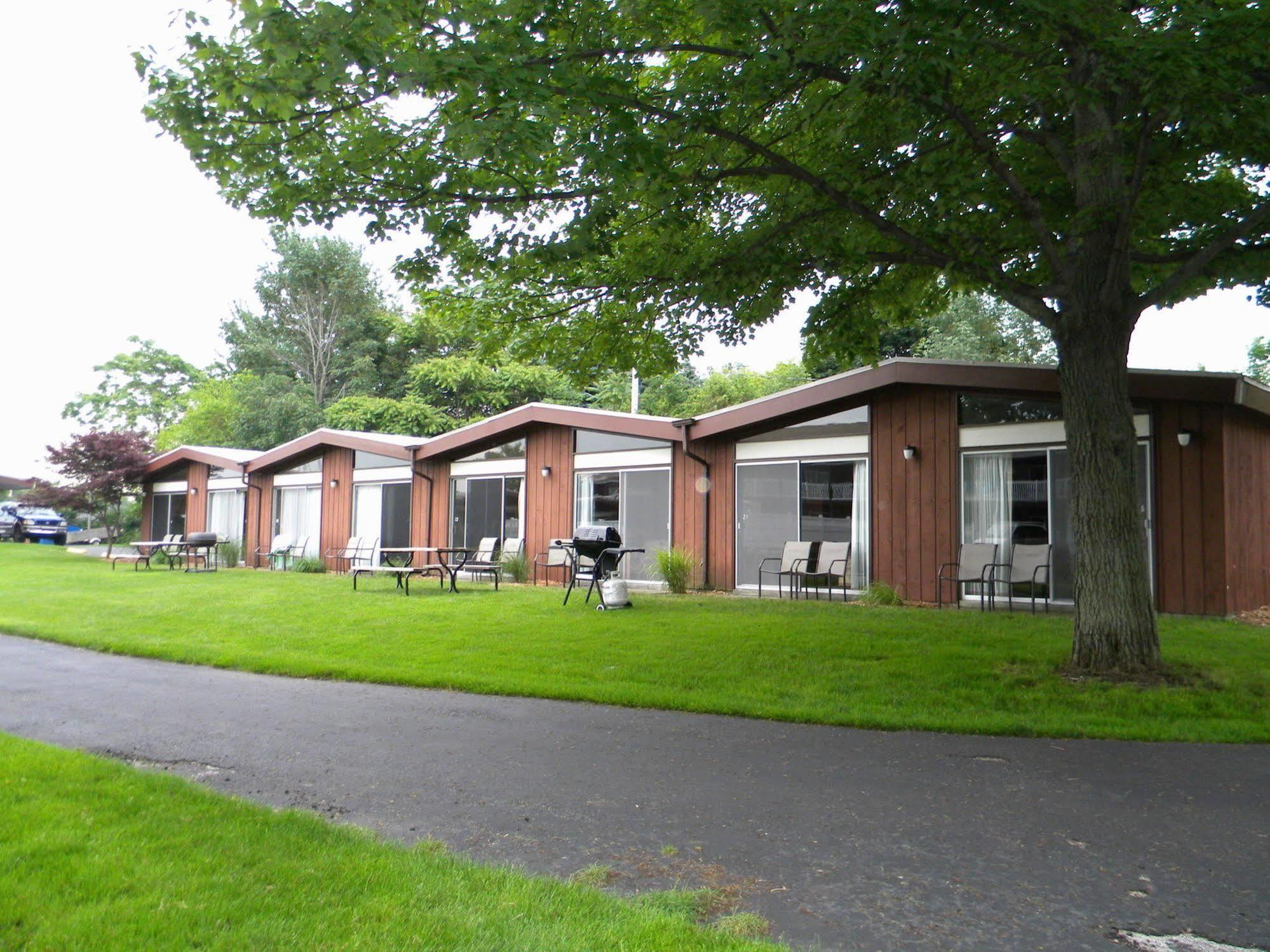 Nader'S Motel & Suites Ludington Dış mekan fotoğraf